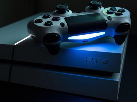 12 تا از بهترین بازی PS4 که باید بازی کنید