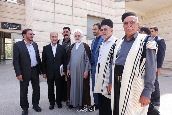 سازش دو طایفه که به علت وقوع یک قتل گرفتار اختلاف شده بودند