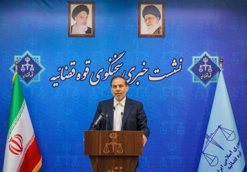 چرا کاظم صدیقی استعفا نمی دهد؟